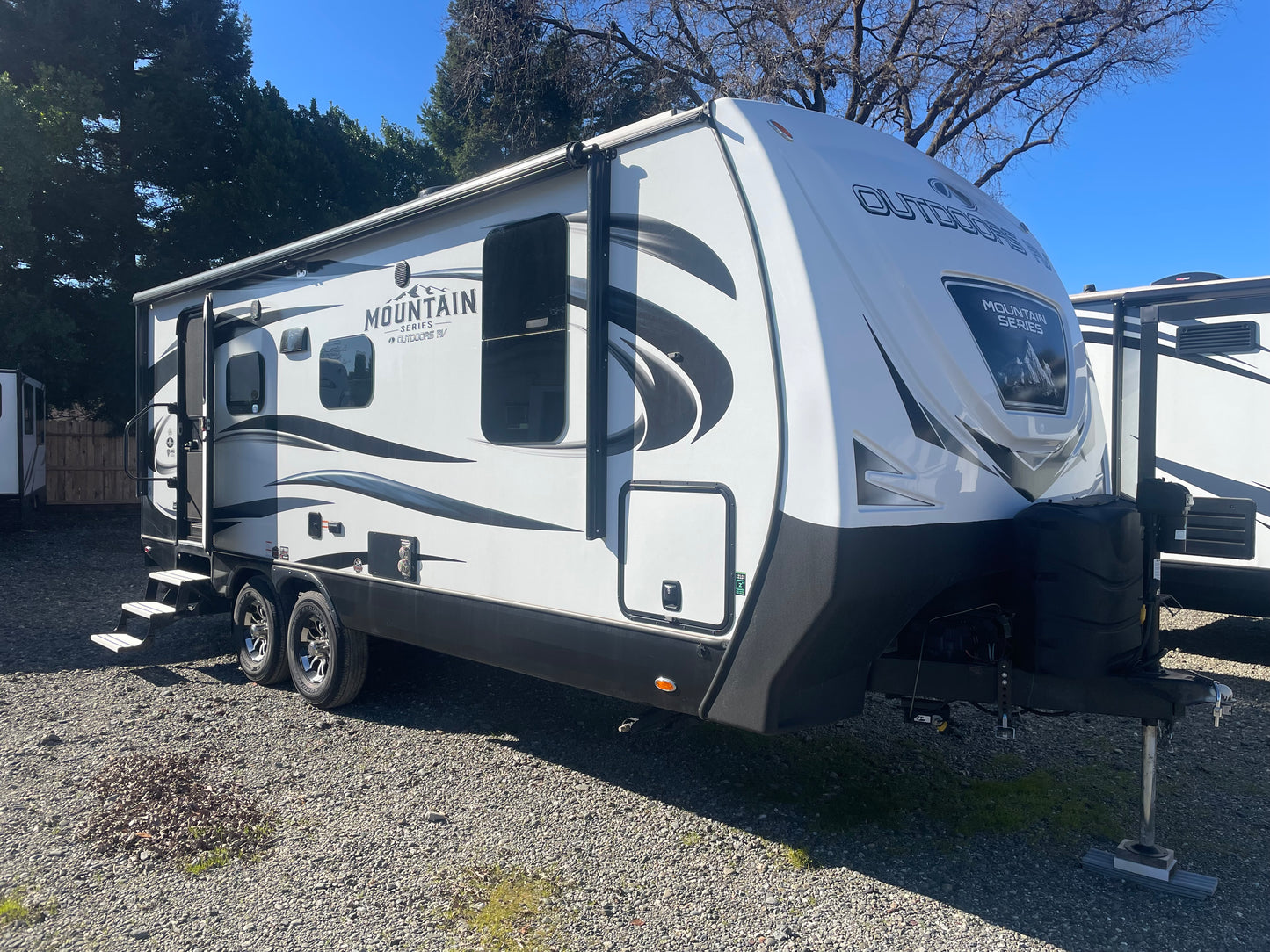 Used 2022 Timber Ridge Mountain 22 FQS