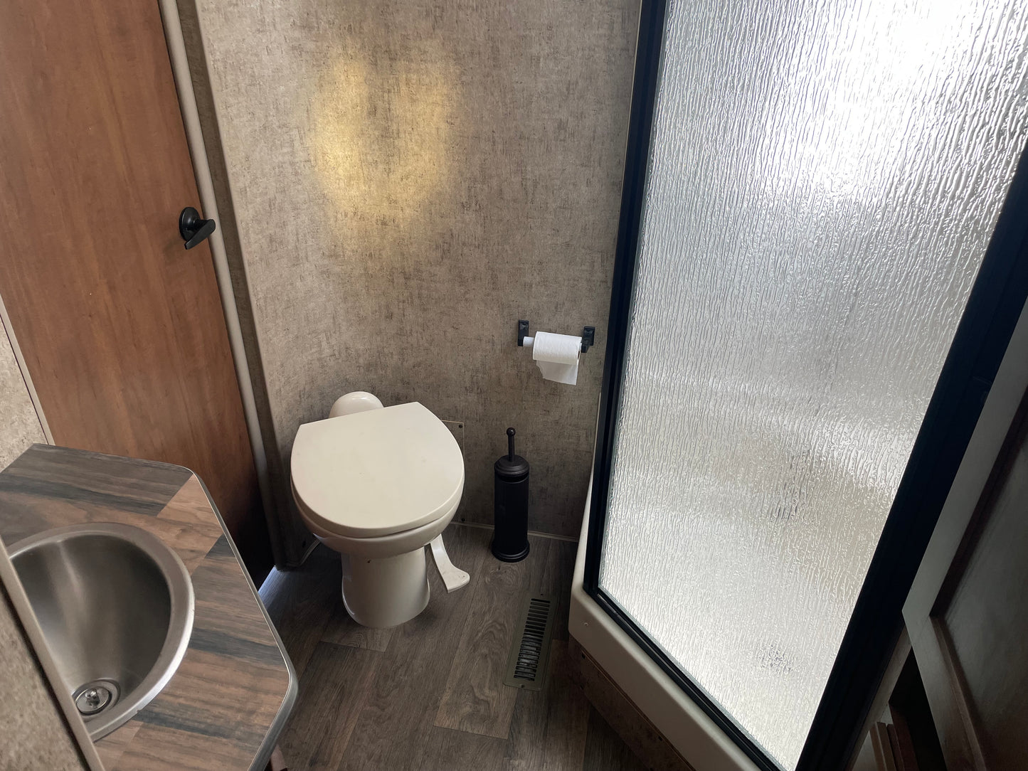 Used Outdoors RV Blackstone 280 KVS