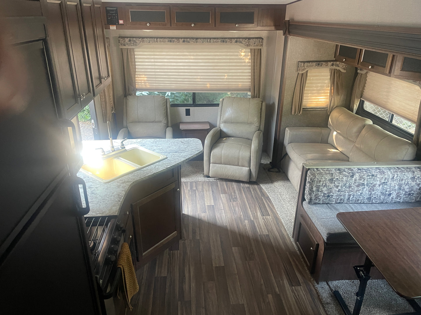 Used 2017 Hideout 5th Wheel