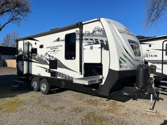 New Outdoors RV Backcountry 21 RWS