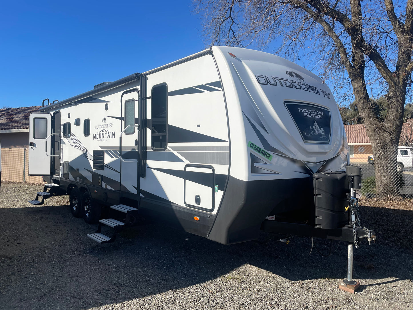 New Outdoors RV Blackstone 250 RDS