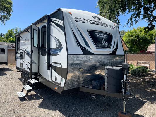 Used 2022 Outdoors RV Creekside 21 KVS