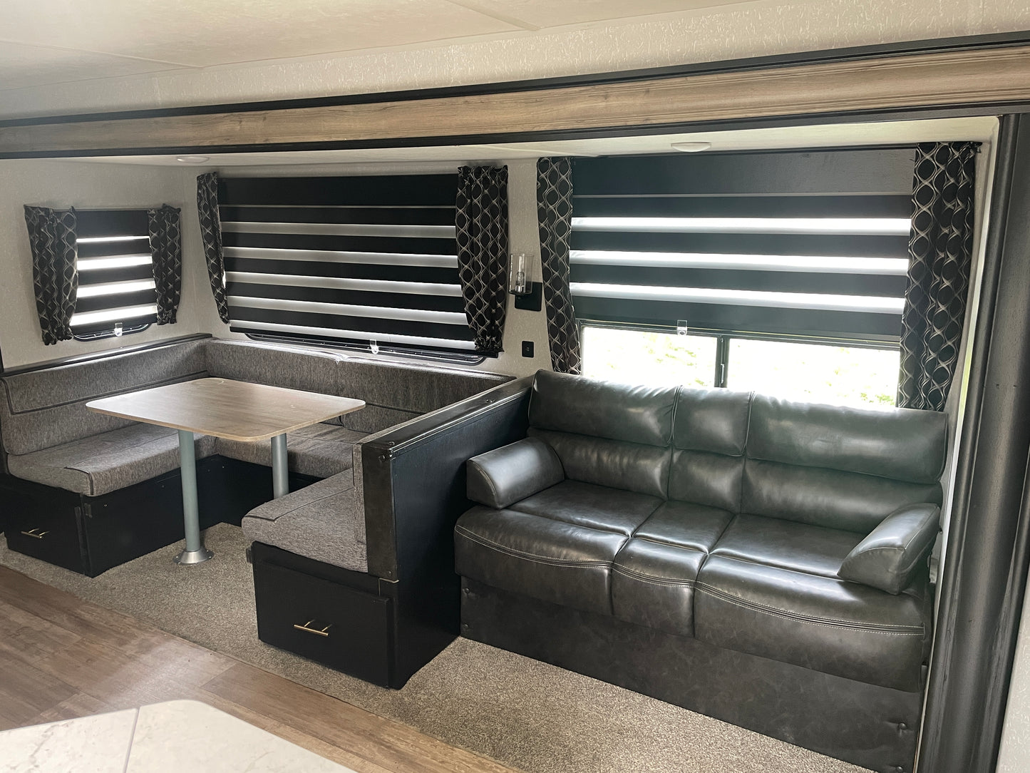 Used 2021 Cherokee 294 BHS