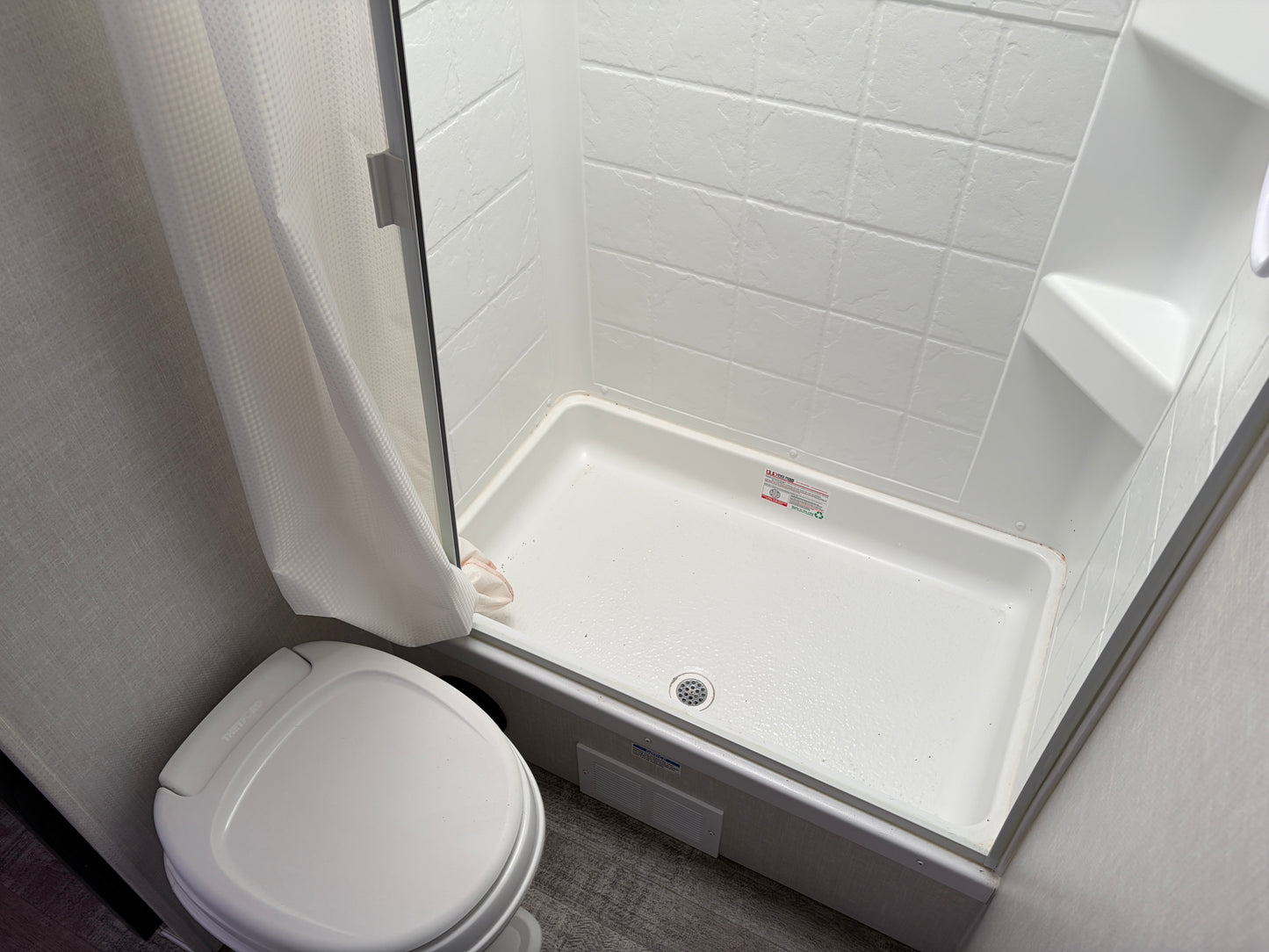 Used 2022 R-POD 202