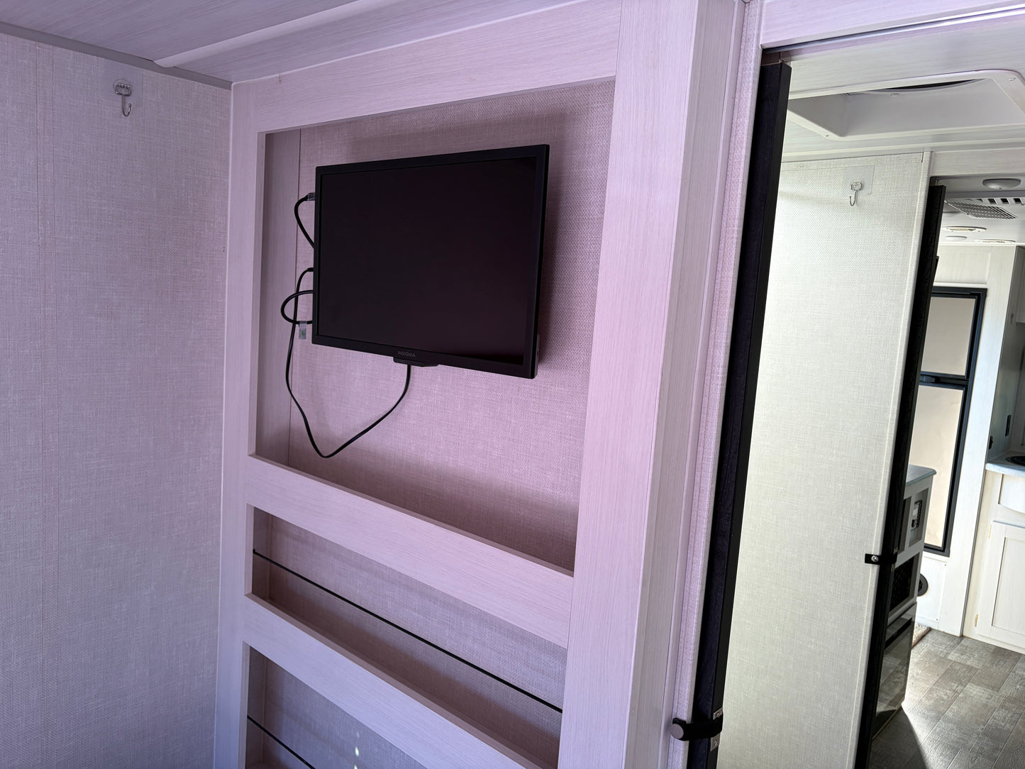 Used 2022 R-POD 202