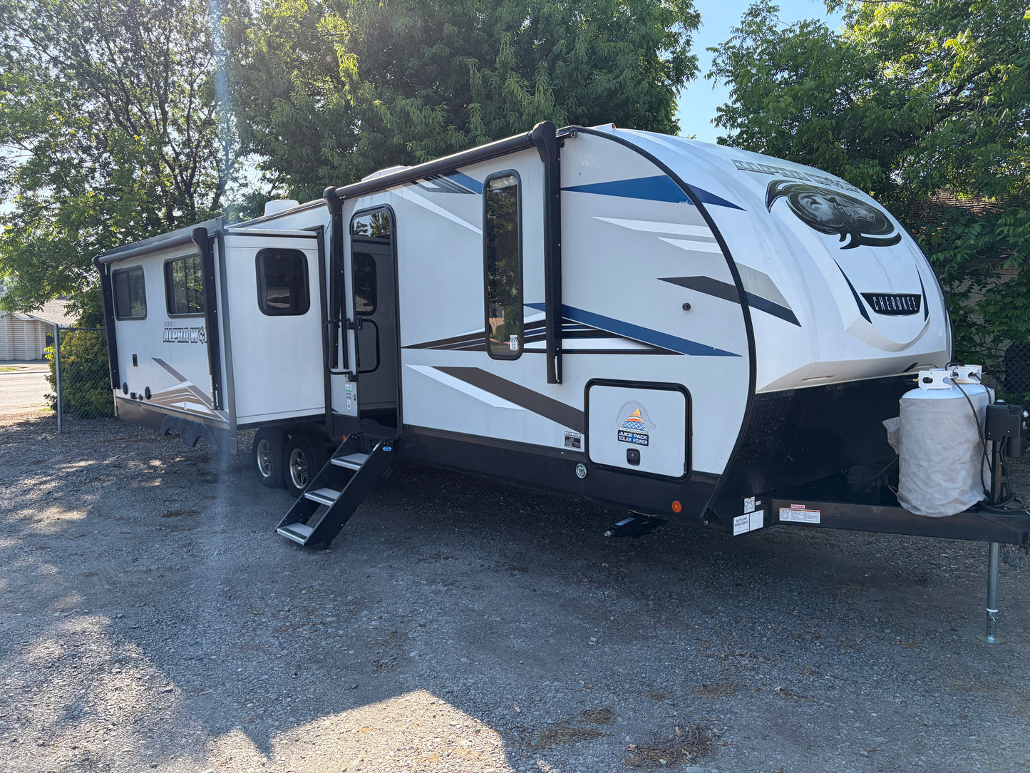 Used 2021 Alpha Wolf 26 RL-L