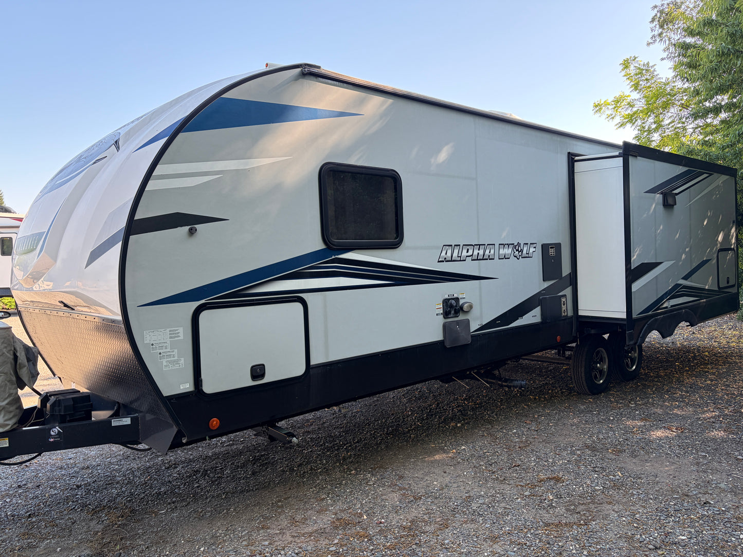 Used 2021 Alpha Wolf 26 RL-L