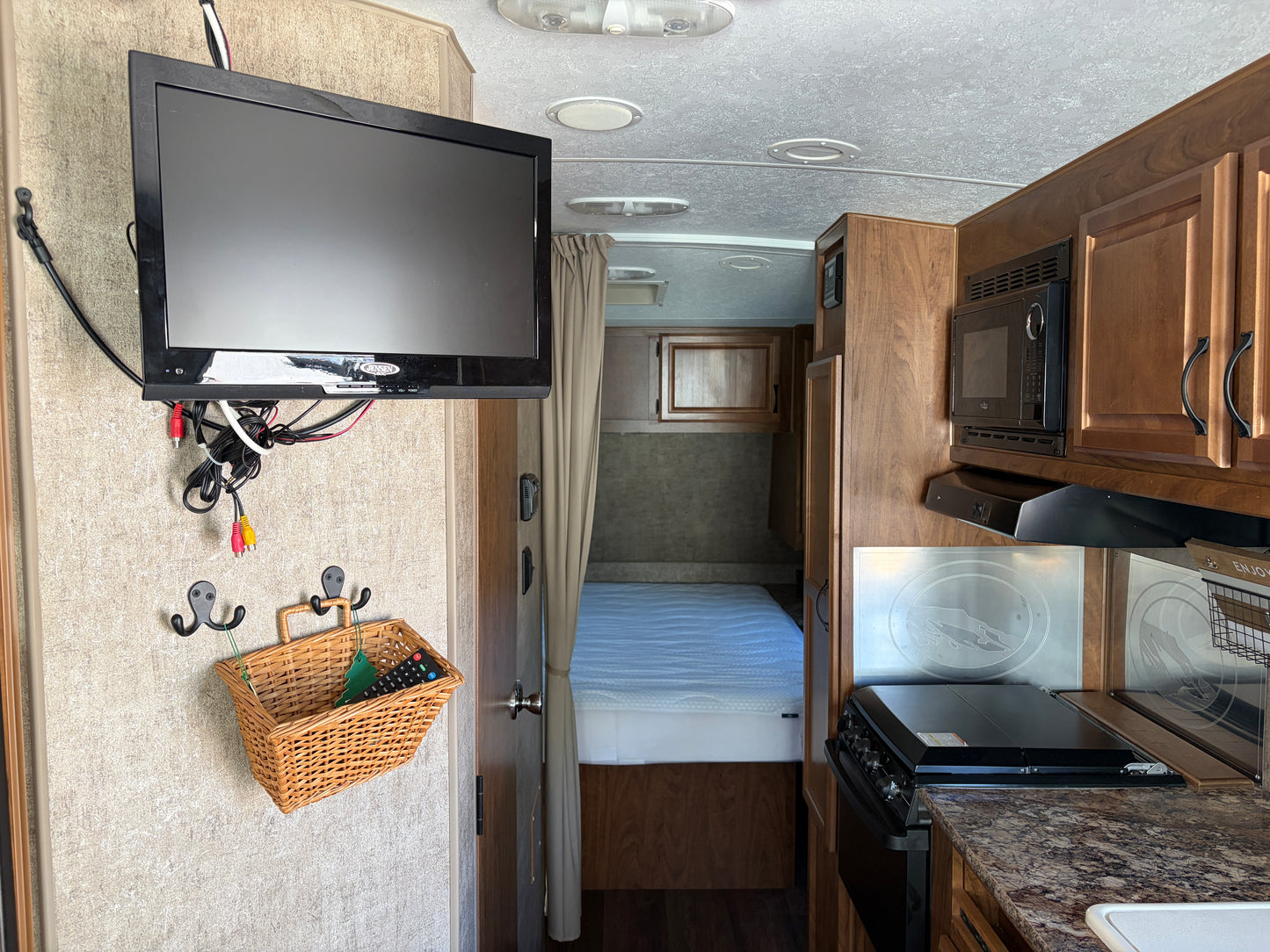 Used 2016 Creekside 20 FQ