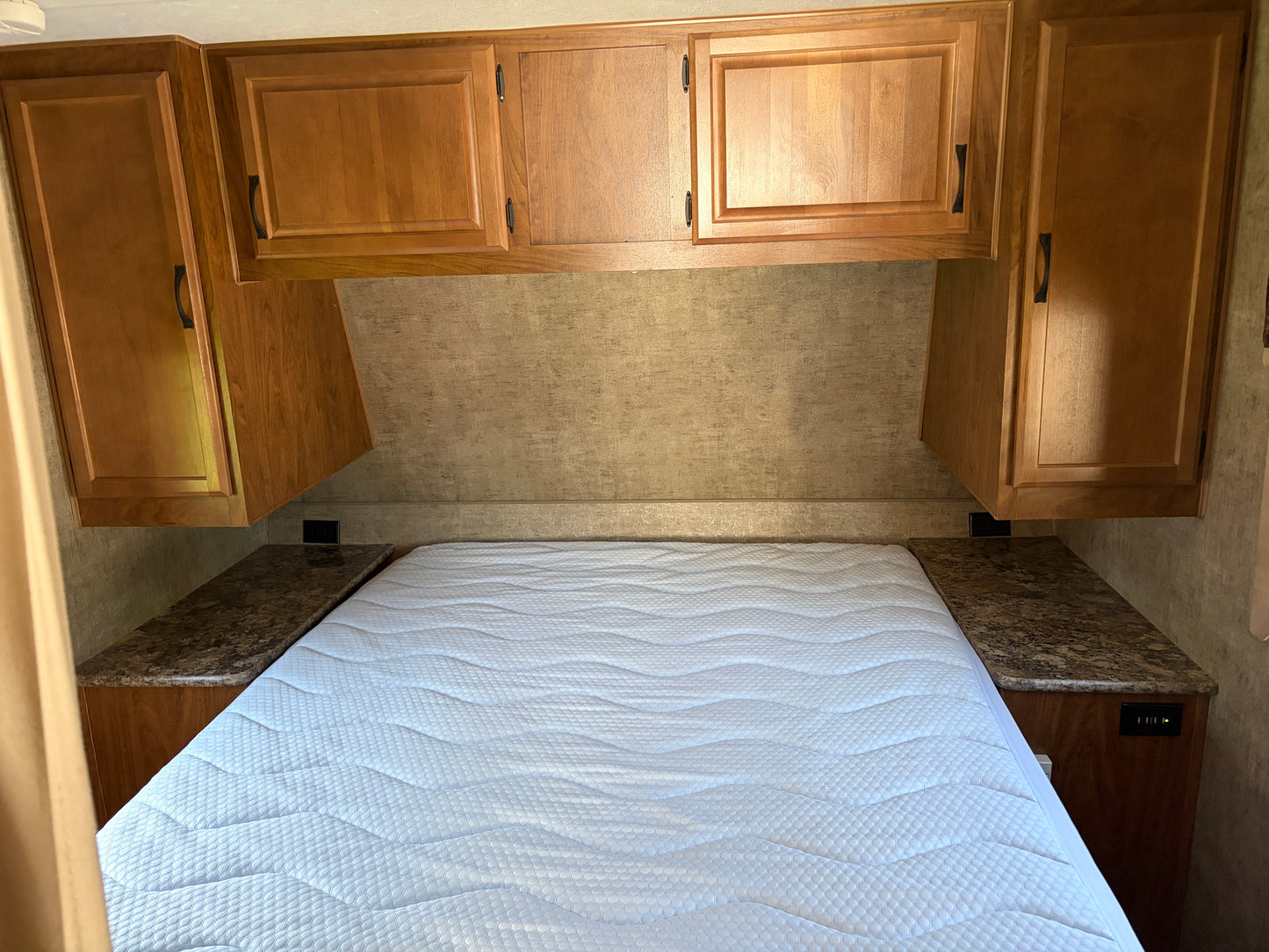 Used 2016 Creekside 20 FQ