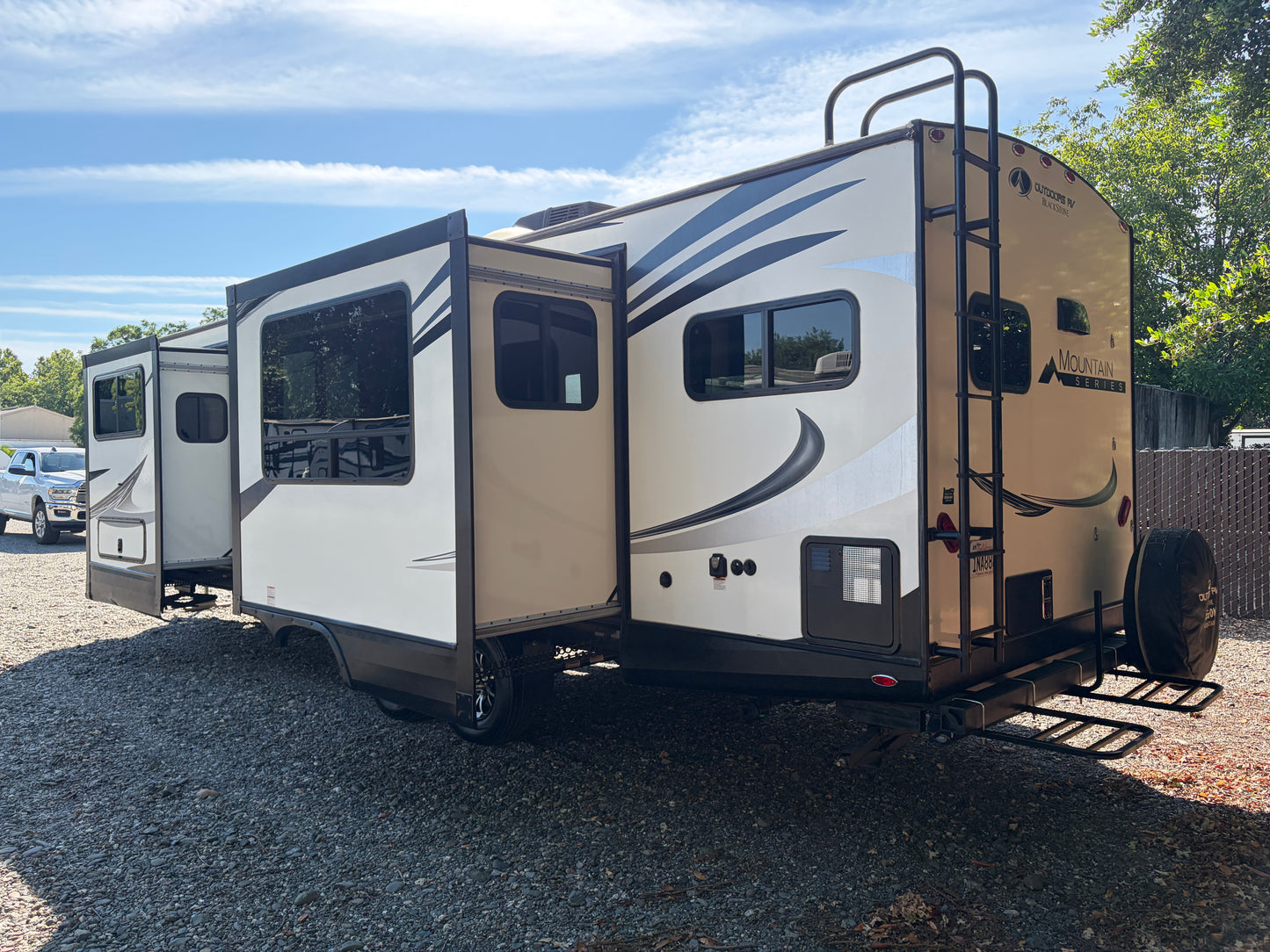 Used 2019 Outdoors Rv Blackstone 270 RKS