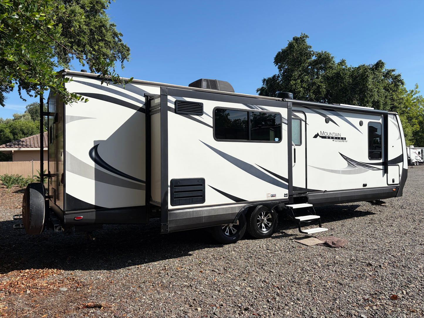 Used 2019 Outdoors Rv Blackstone 270 RKS