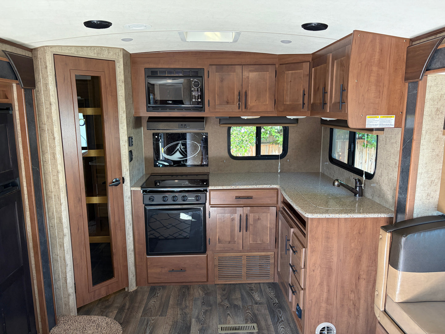 Used 2019 Outdoors Rv Blackstone 270 RKS