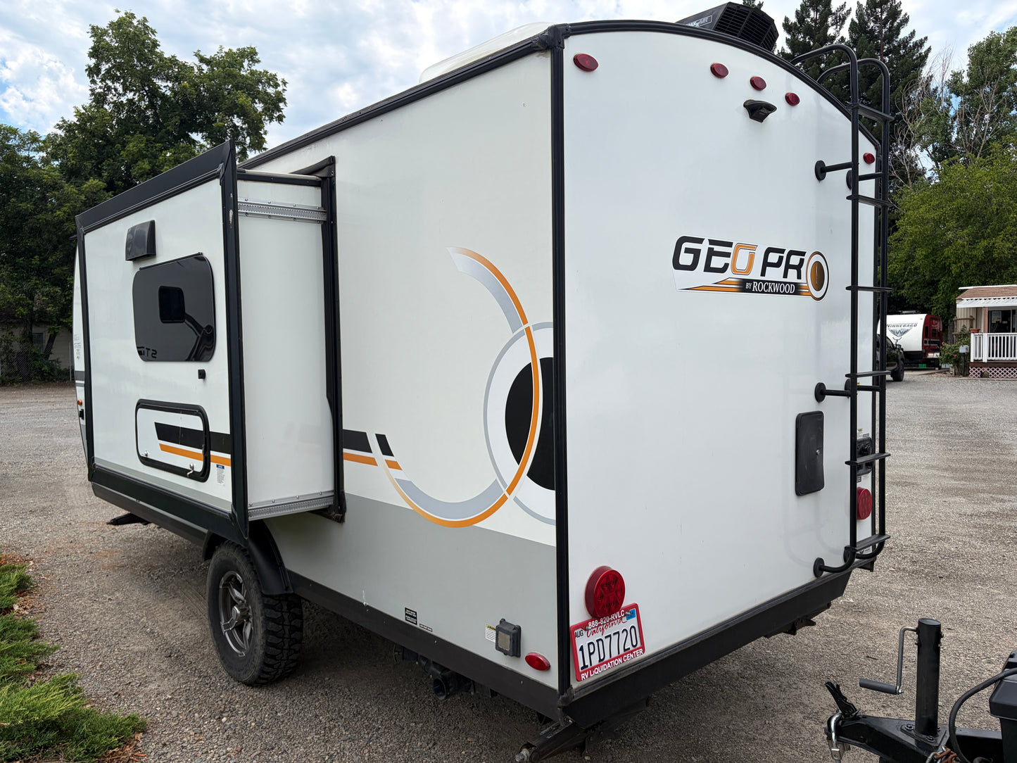 Used 2022 Geo Pro 19 FDS