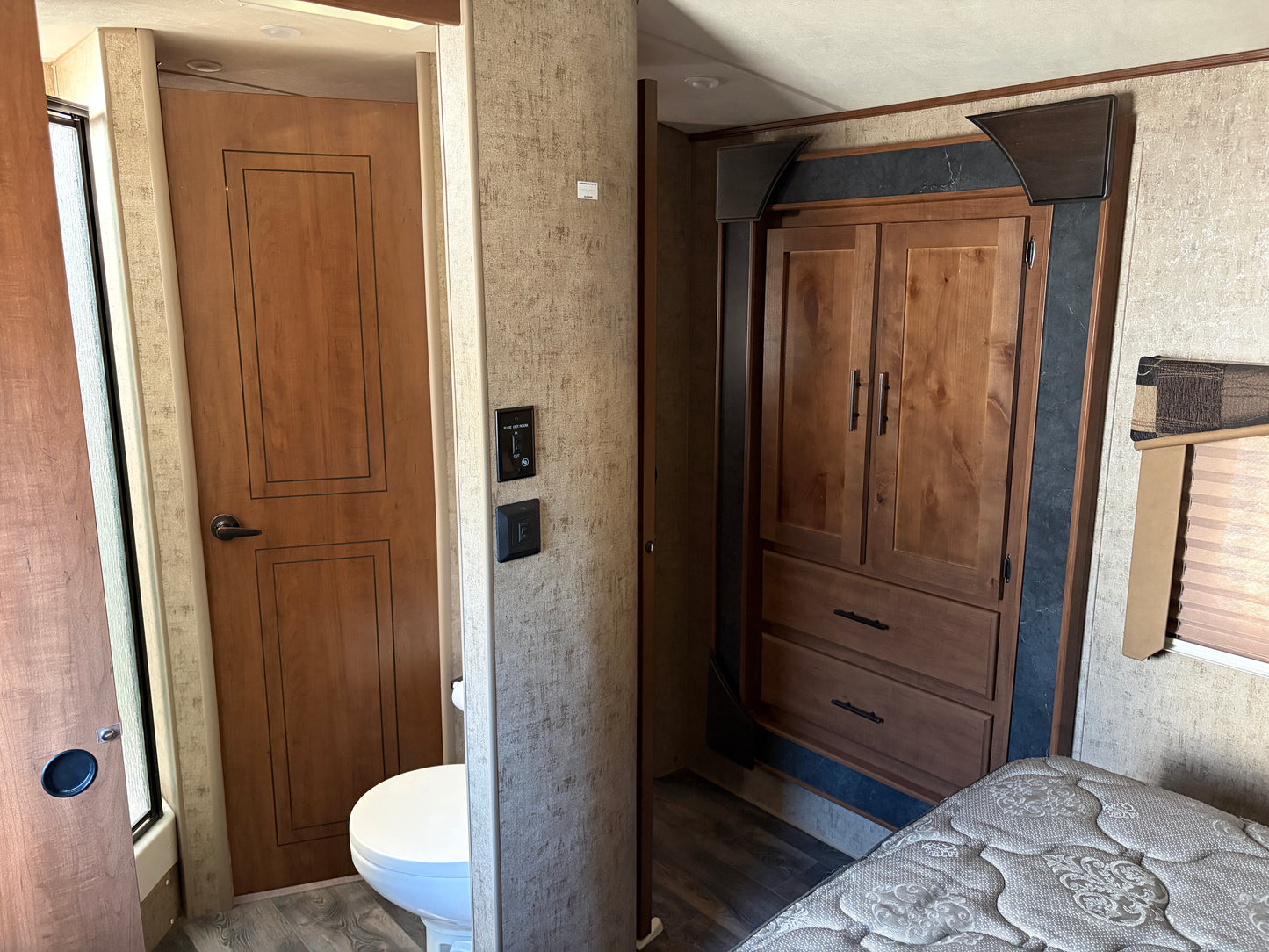 Used 2019 Outdoors RV Blackstone 260 RLS