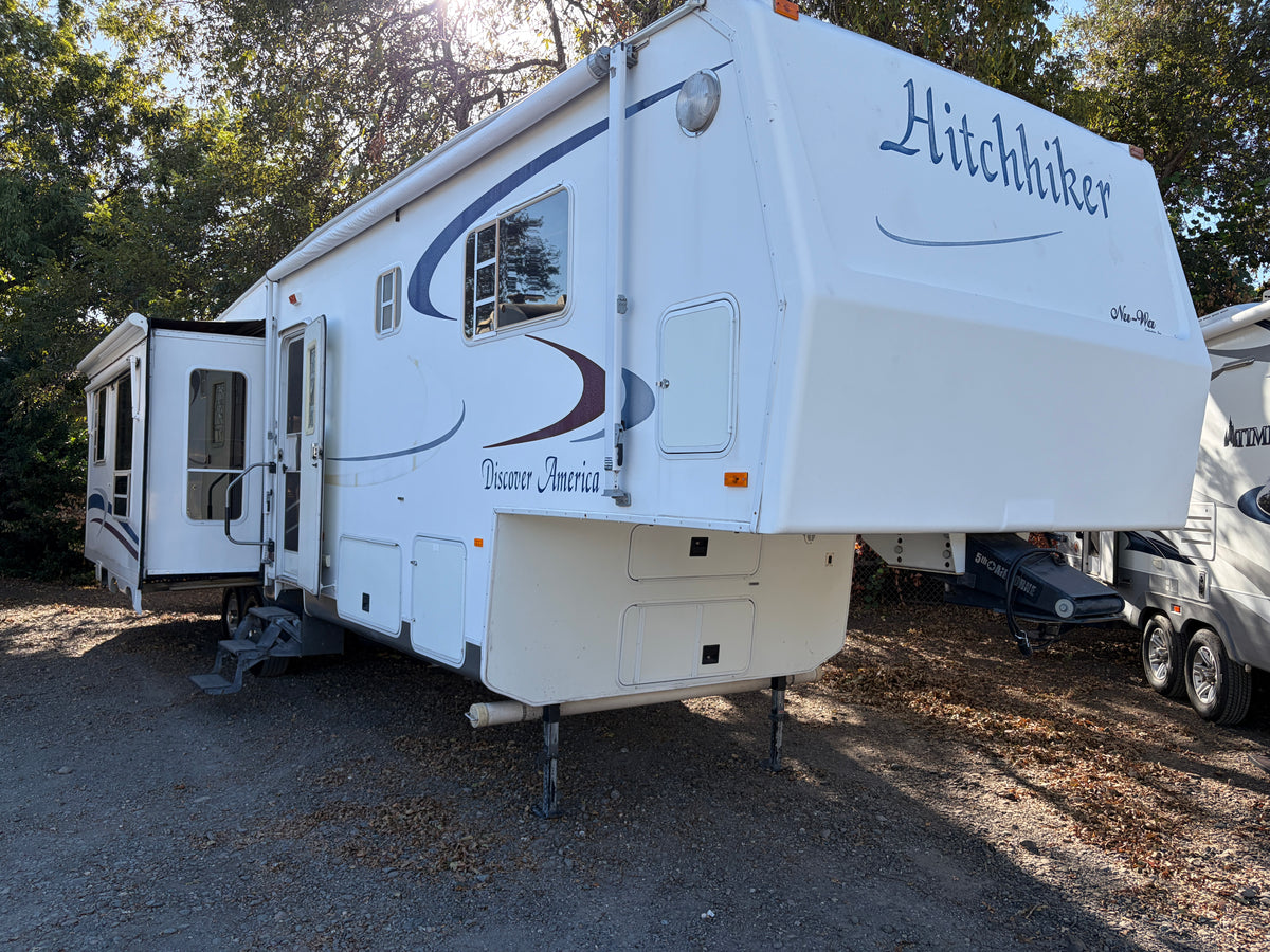 Used 2003 NU-WA 33 1/2 Quad 5th Wheel