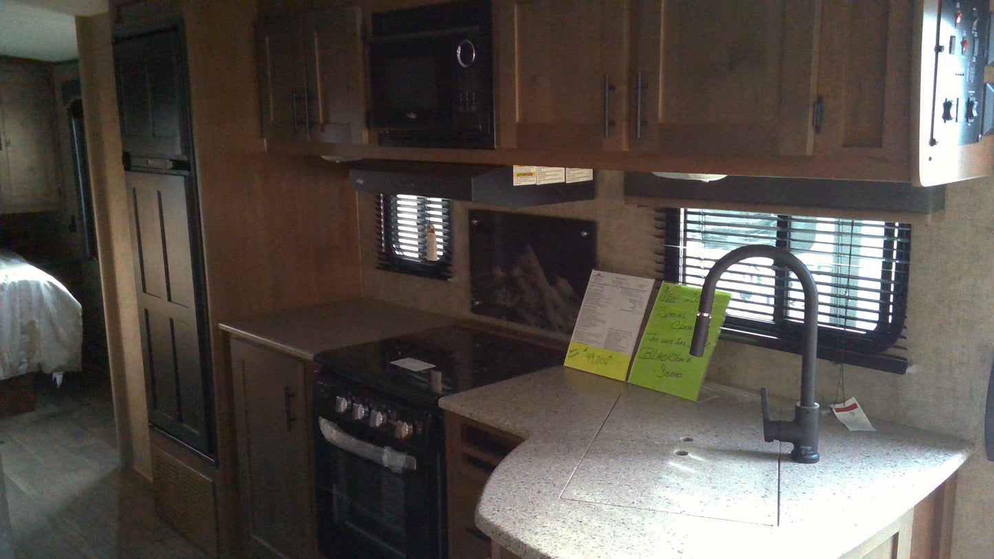 New Outdoors RV Blackstone 250 RDS